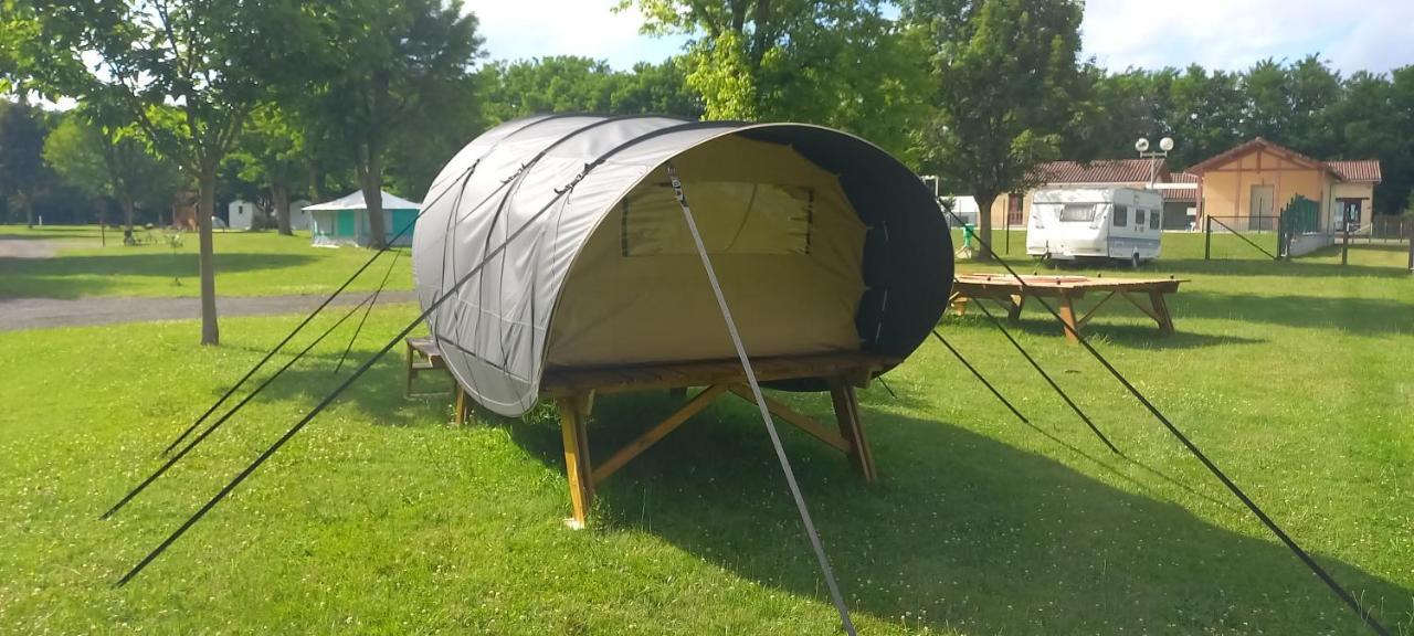 Les Berges Du Cele Hotel Bagnac Bagian luar foto